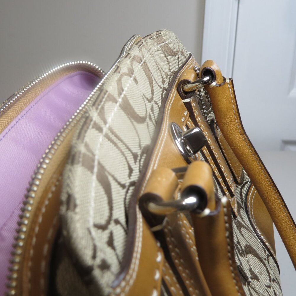 COACH Bag - Picture 11 of 11